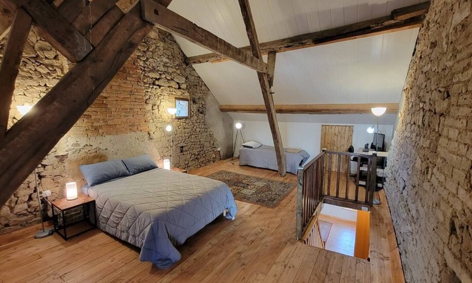 Bord-Saint-Georges House | Home-Ensuite