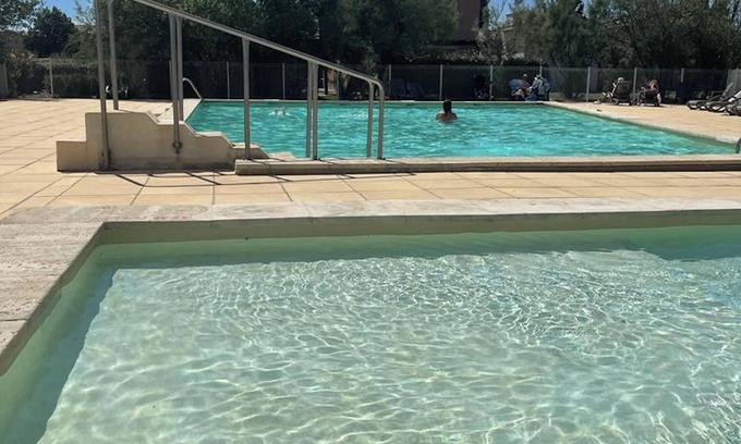 Saint-Saturnin-les-Avignon House | Homerez - Cozy House in Saint-Saturnin, pool