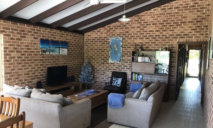 Ledge Point House | Home From Home@Ledge