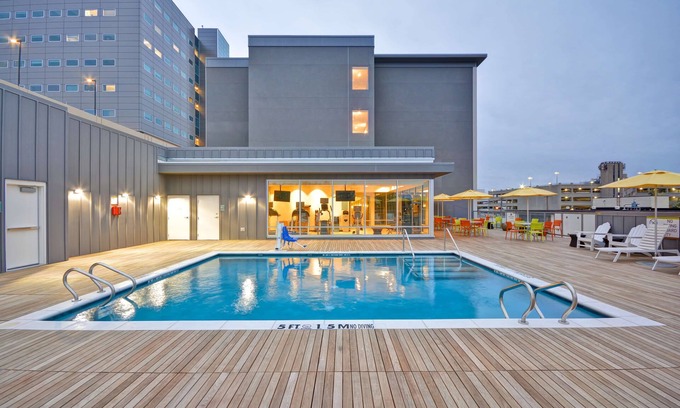 Old East Dallas Hotel | Home2 Suites by Hilton Dallas Downtown at Baylor Scott & White