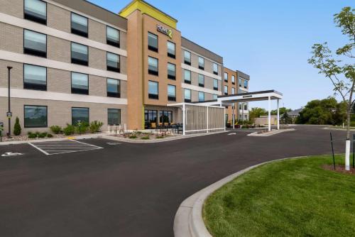 Sheboygan Hotel | Home2 Suites By Hilton Sheboygan
