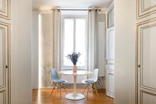 Magenta Apartment | HomeMi Sant'Ambrogio Apartment