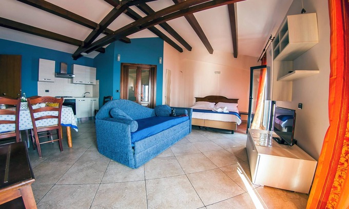 Capo Mulini Apartment | Homerez - Apt in Capo Mulini, sea view