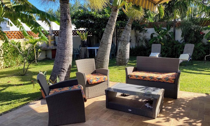 Saint-Joseph Ski Chalet | Homerez - Chalet in Saint-Joseph