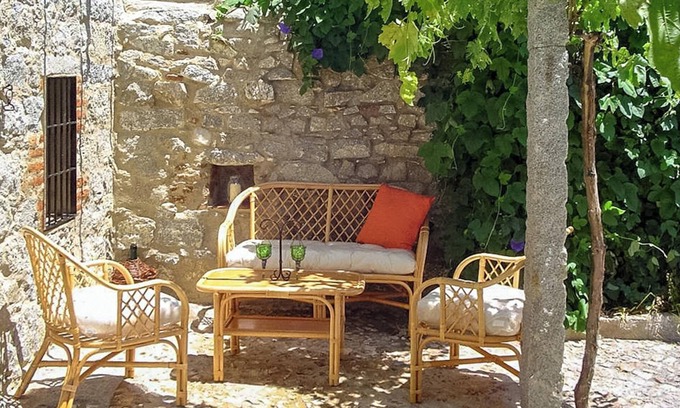 Anora House | Homerez - Charming House in Añora with Garden