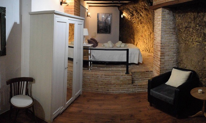 Penaflor Apartment | Homerez - Comfort Studio Peñaflor 75m² central heating