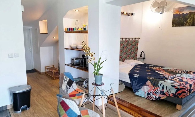 Piton Saint-Leu Apartment | Homerez - Cozy studio with sea view in Saint-Leu