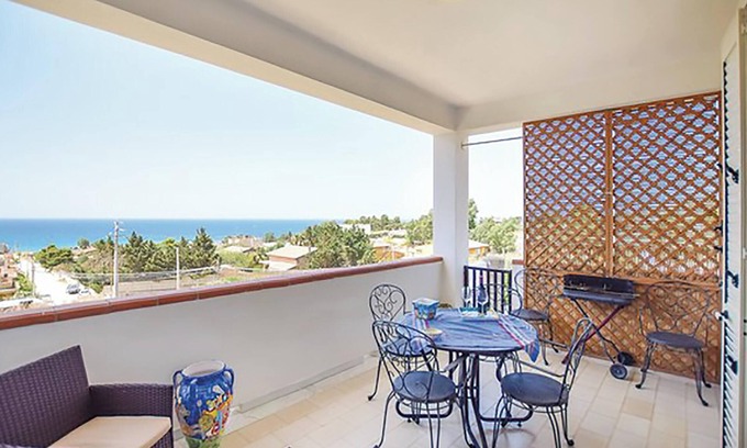 San Giorgio Apartment | Homerez - Apartment in San Giorgio, Sea View