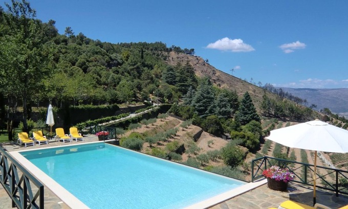 Torre de Moncorvo House | Homerez - Nice house for 4 ppl. with shared pool and garden at Torre de Moncorvo