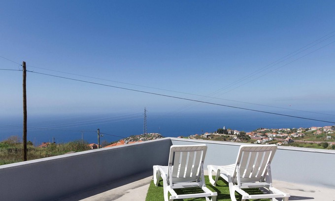 Canhas House | Homerez - Panoramic House in Ponta do Sol, Sea View