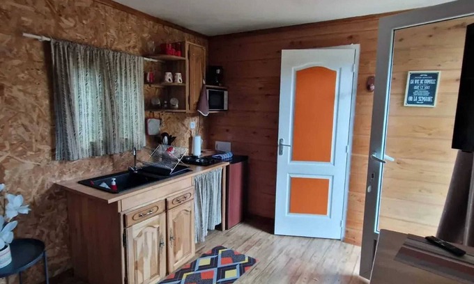 La Plaine-des-Palmistes Apartment | Homerez - Studio in La Plaine-des-Palmistes