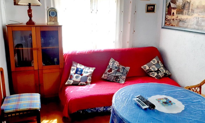 Illar House | Homerez - Spacious house for 8 ppl. with balcony at Íllar