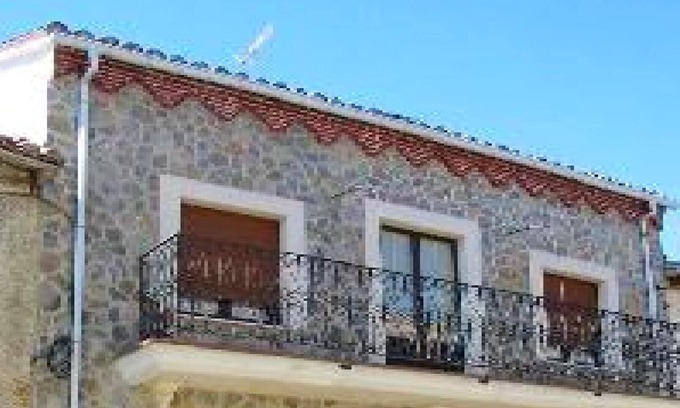 Bonar House | Homerez - Spacious house for 8 ppl. with balcony at Boñar