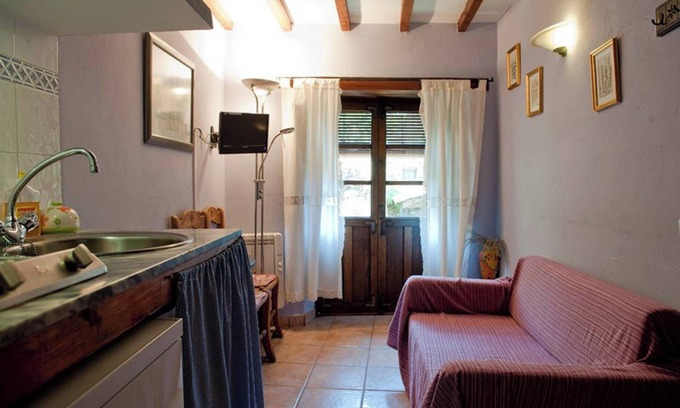 Robledillo de Gata Apartment | Homerez - "Studio in Robledillo de Gata"