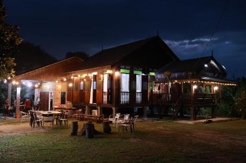 Kampung Jimah House | Homestay Kampung Den