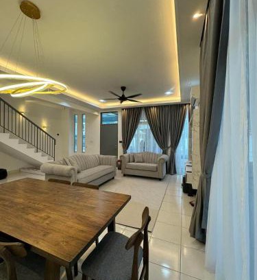 Pelabuhan Klang Villa | Homestay Pool Villa Andora