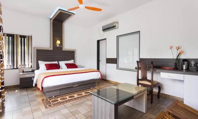 Devikolam House | Homestay with Serine Views, Pool, and delicious local food.