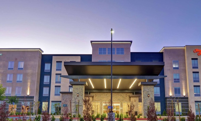 Chula Vista Hotel | Homewood Suites by Hilton Chula Vista-Eastlake