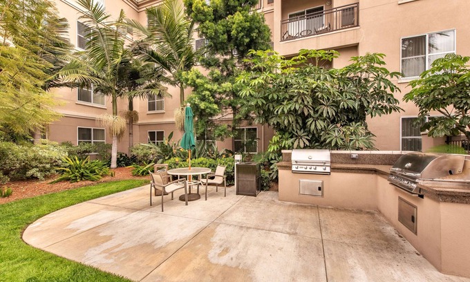 Oxnard Hotel | Homewood Suites by Hilton Oxnard/Camarillo