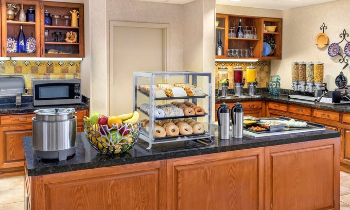 Nambe Pueblo Hotel | Homewood Suites by Hilton Santa Fe-North