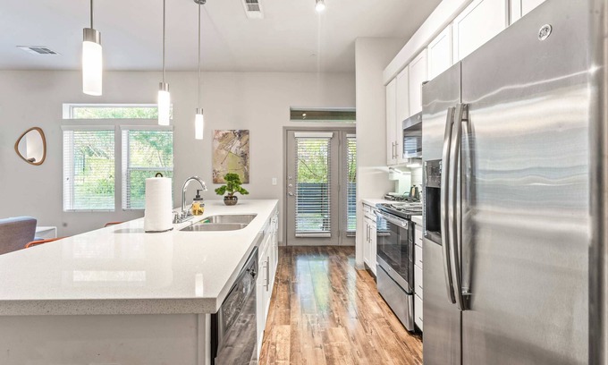 Montopolis Apartment | Homey 2BR Suite Close to Downtown w Fast Wifi