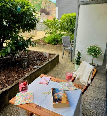 Bad Muenster am Stein-Ebernburg Apartment | Homindays Terrace with Mountain Views River just Nearby