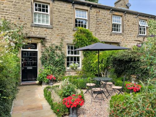 Eshton House | Honey Cottage