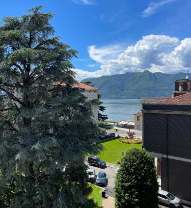Luino Apartment | Honey House - vista lago e montagne