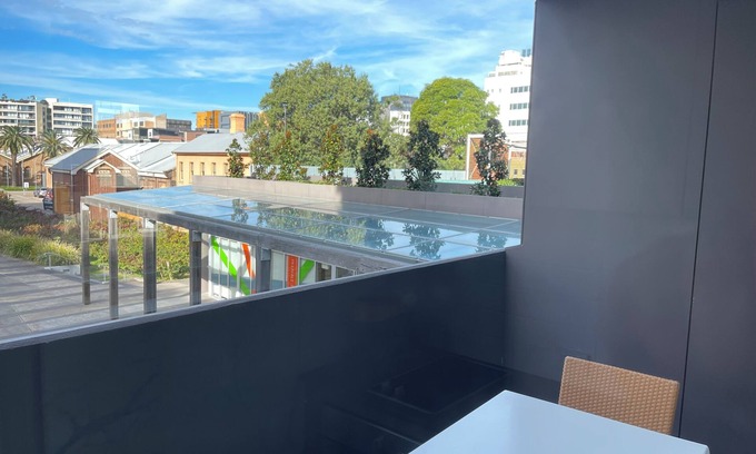 Newcastle Apartment | Honeysuckle Executive Apartments
