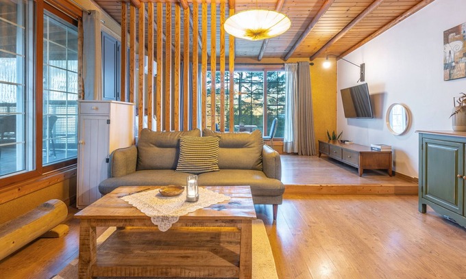 Seo House | Hongcheon Fiction House Pension