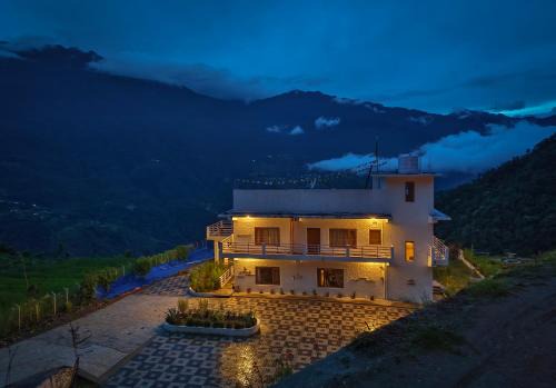 Along House | Hoongla Inn - Homestay in Lumla Tawang