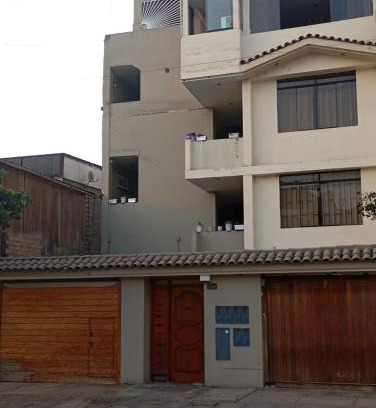 Santiago de Surco Apartment | Hospedaje Las Lilas Surco