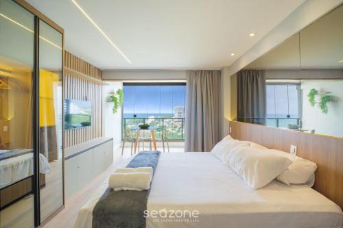 Itapua Apartment | Hospede-se a passos da praia de Itapuã, com piscina e academia - RGF