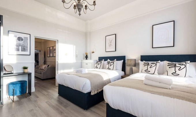 RopeWalks Apartment | Host Apartments Seel Street Quarters