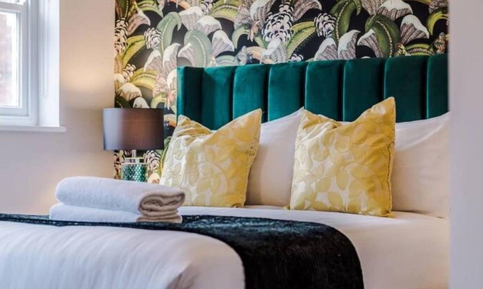Hope Street House | Host Apartments The Pilgrim Coach House II