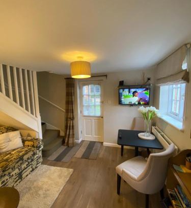 Sherington House | Host & Stay - Old Chapel