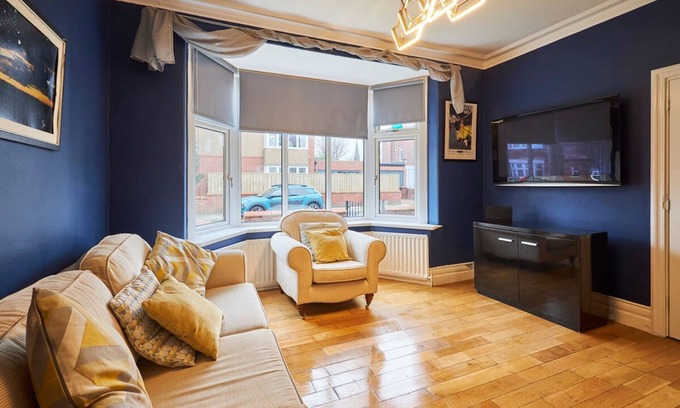 Tynemouth House | Host Stay Spire View House