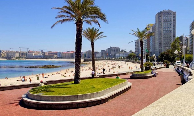 La Coruna House | Hostal Hotil