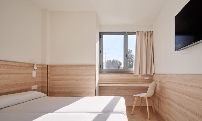 Esplugues de Llobregat House | Hostal Lami