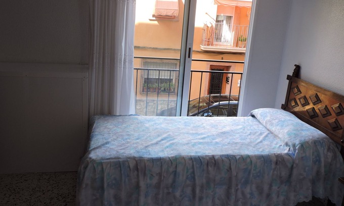 San Juan de Alicante House | Hostal Monreal