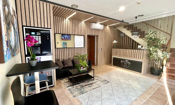 San Martin de la Vega House | Hostal San Martin