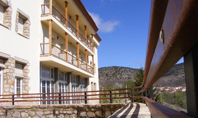 Canete Hotel | Hostería De Cañete