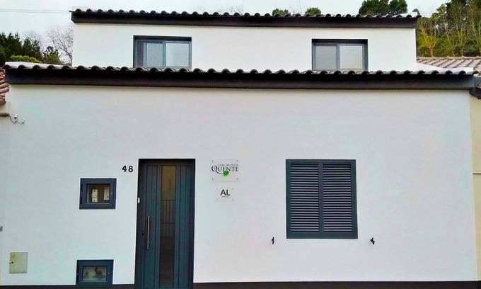 Furnas House | Hot Water House 2
