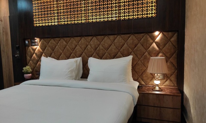 Balipara Hotel | Hotel Aavas Inn