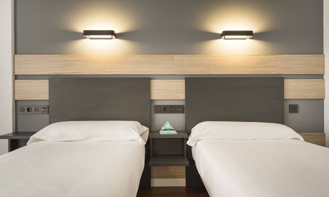Gijon Hotel | Hotel Alda Centro Gijón