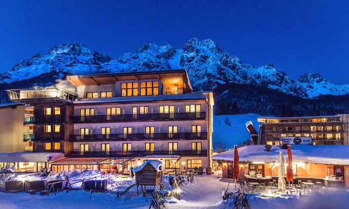 Leogang Hotel | Hotel Bacher Asitzstubn