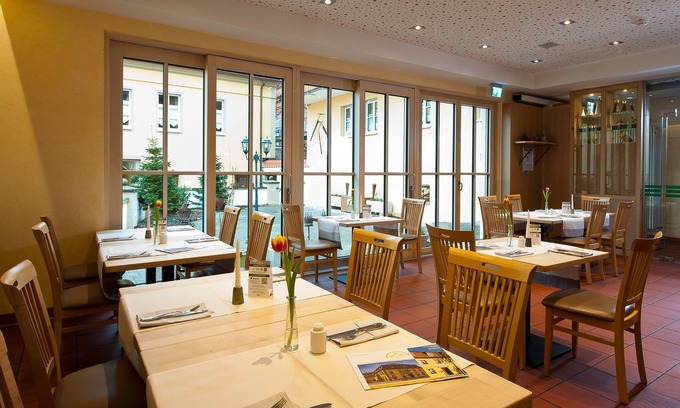 Memmelsdorf Hotel | Hotel & Brauereigasthof Drei Kronen