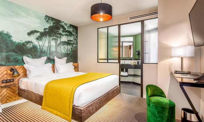 Pere Lachaise Hotel | Hotel Bridget