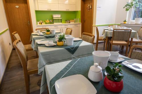 Menden Bed & Breakfast | Hotel Central