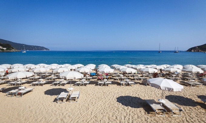 Procchio Hotel | Hotel Delfino